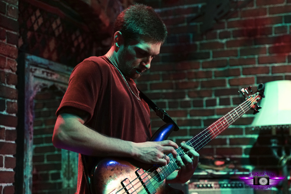 The Weird Kids, White Eagle Saloon, photo by Joshua Hathaway