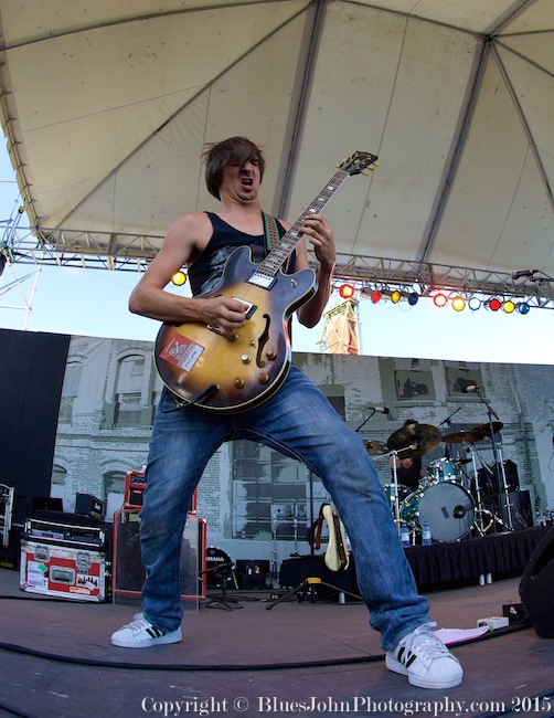 Ty Curtis, Waterfront Blues Festival, Tom McCall Waterfront Park, photo by John Alcala