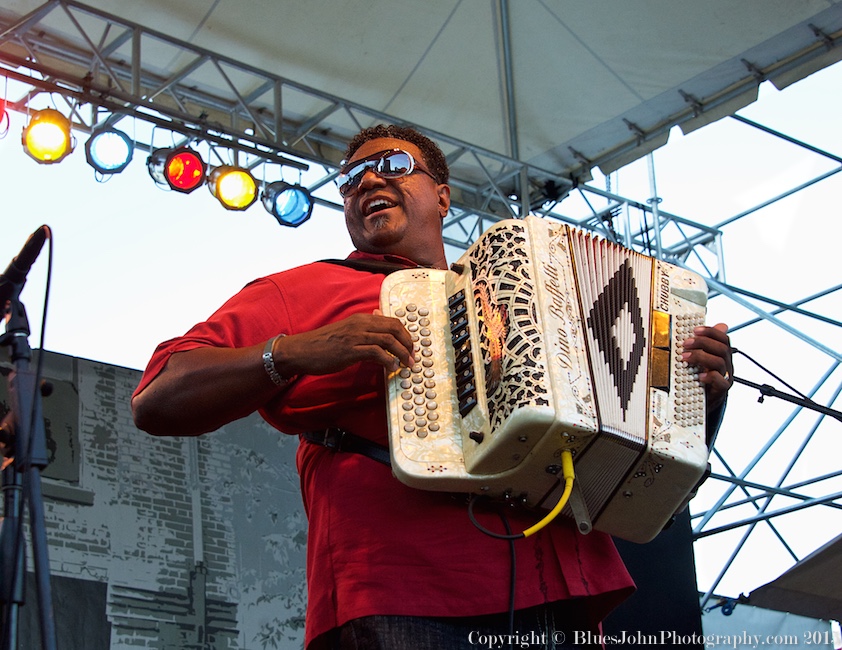 Waterfront Blues Festival, Tom McCall Waterfront Park, photo by John Alcala