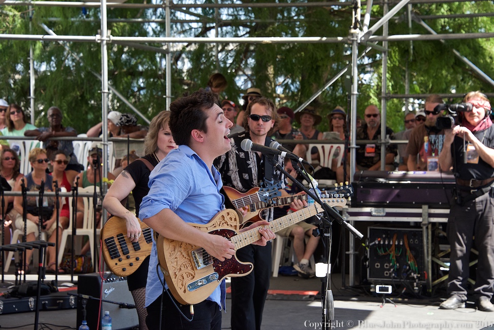 Lisa Mann, Waterfront Blues Festival, Tom McCall Waterfront Park, photo by John Alcala