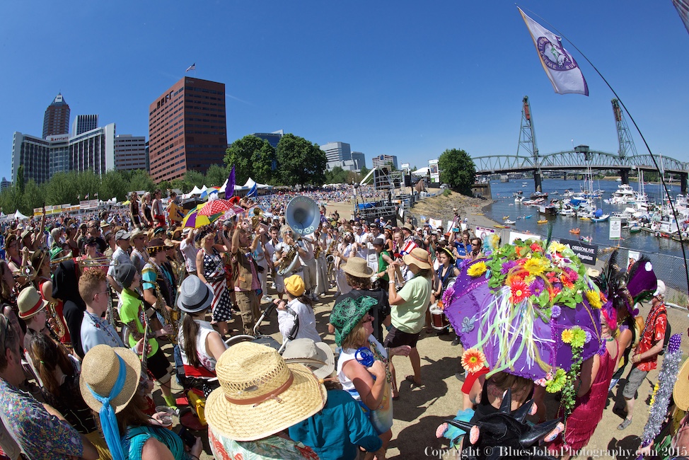 LoveBomb Go-Go, Waterfront Blues Festival, Tom McCall Waterfront Park, photo by John Alcala