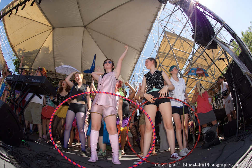 Waterfront Blues Festival, Tom McCall Waterfront Park, photo by John Alcala