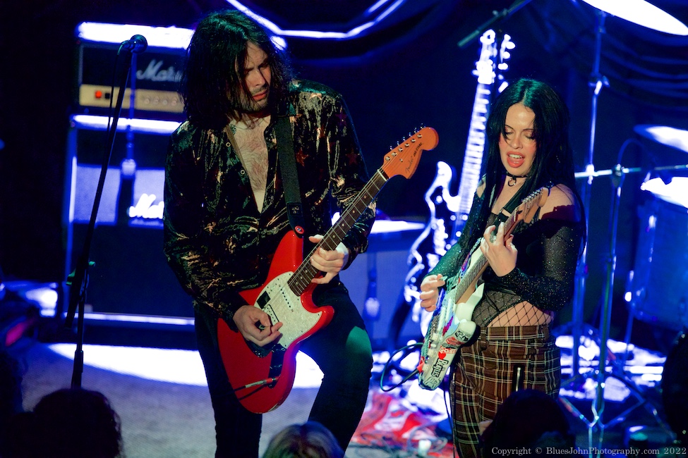 Kelsy Karter, Mission Theater, photo by John Alcala