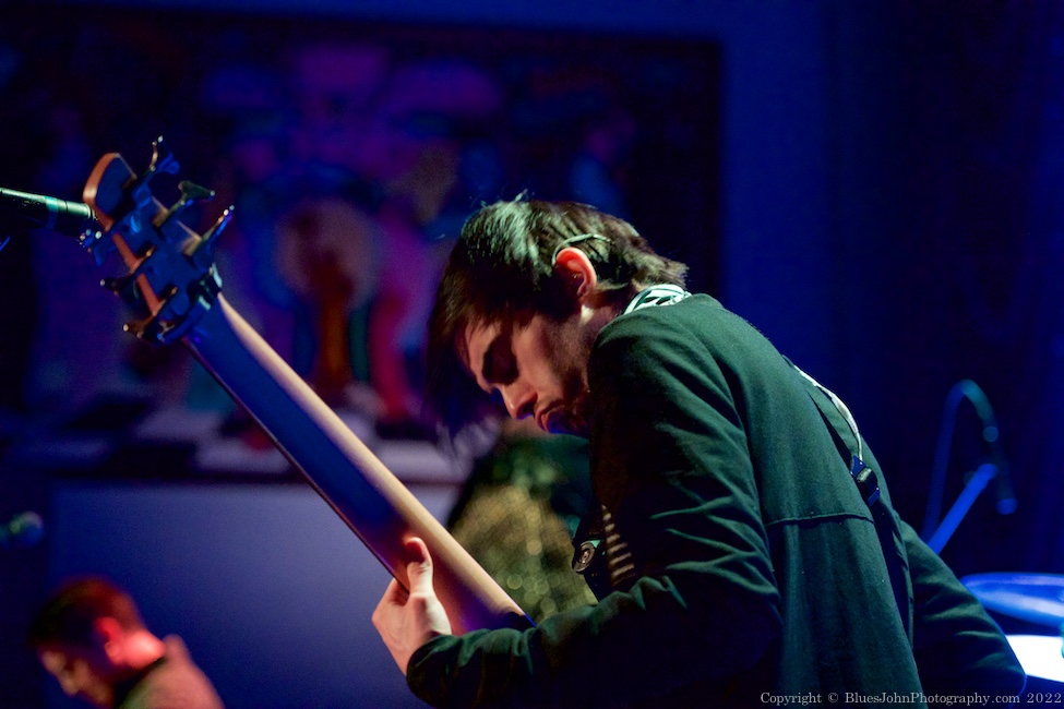 Animal Sun, Mission Theater, photo by John Alcala