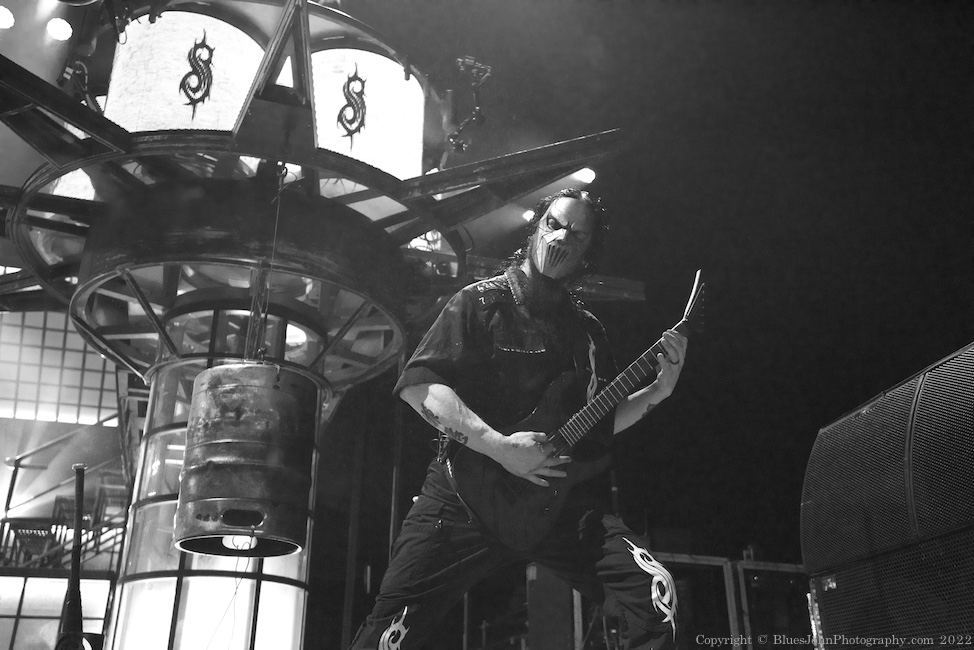 Slipknot, RV Inn Style Resorts Amphitheater, photo by John Alcala