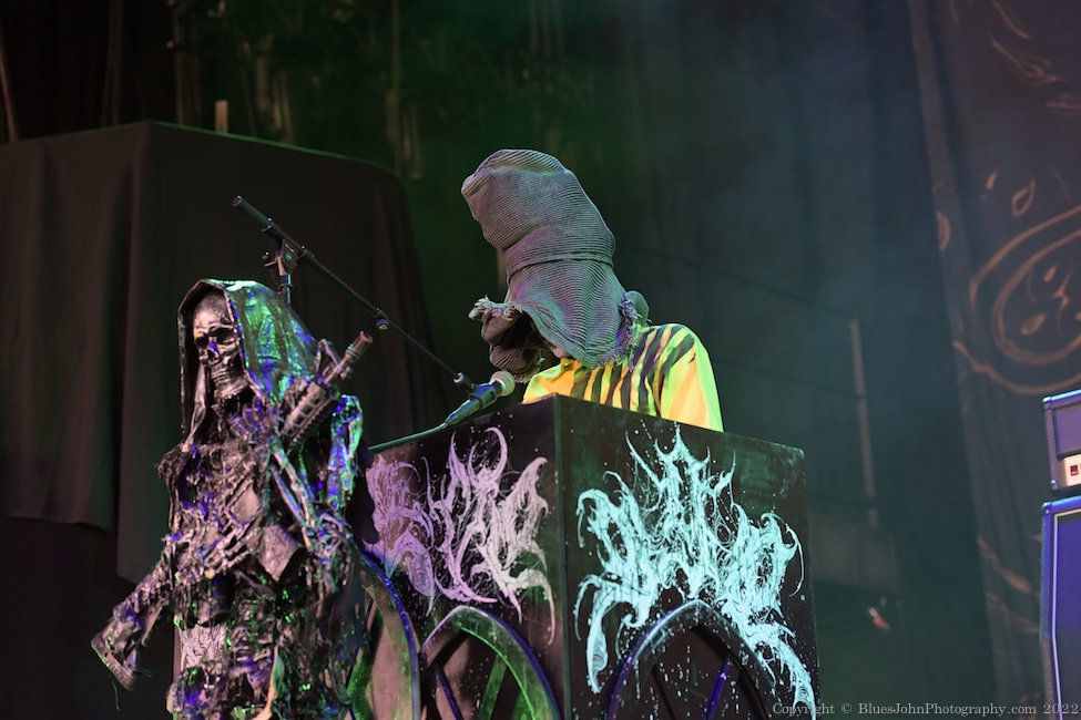 Ho9909, RV Inn Style Resorts Amphitheater, photo by John Alcala