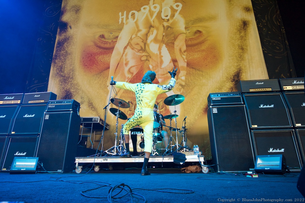 Ho9909, RV Inn Style Resorts Amphitheater, photo by John Alcala