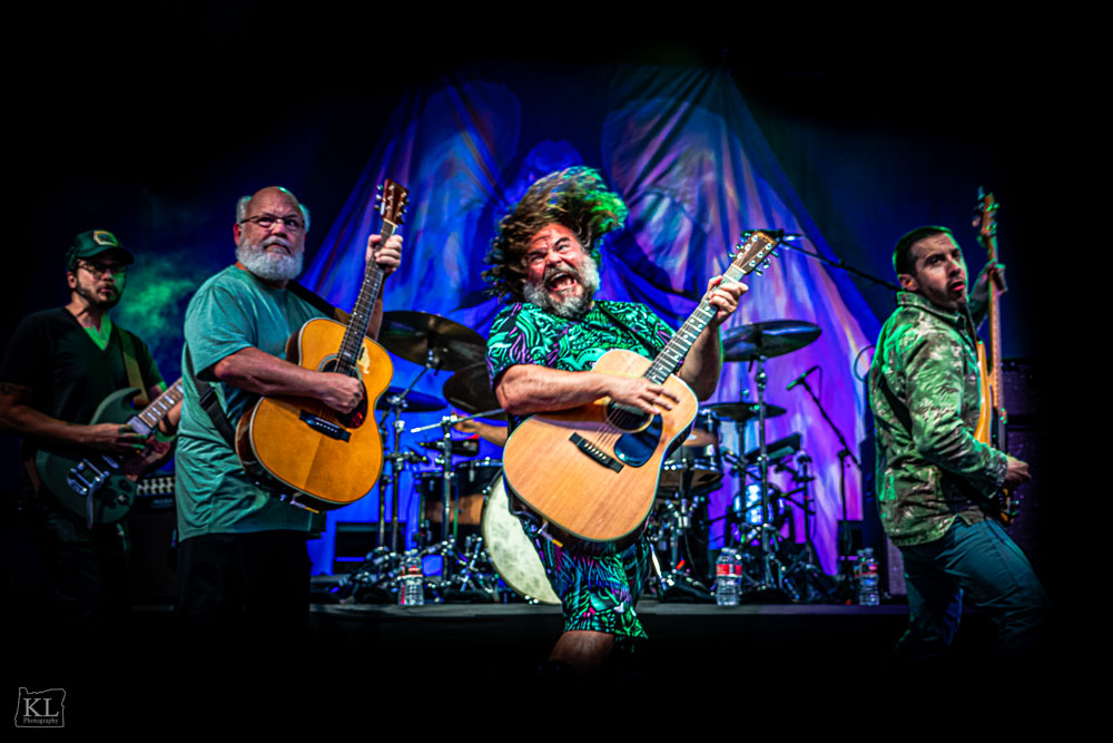 Tenacious D, Pioneer Courthouse Square, photo by Kris Luke