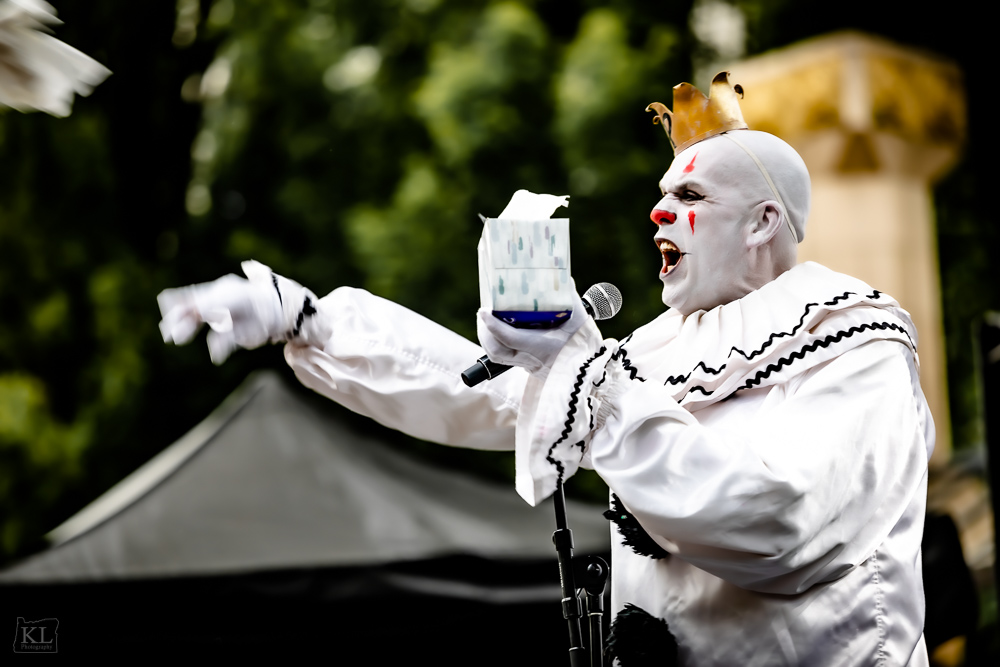 Puddles Pity Party, Pioneer Courthouse Square, photo by Kris Luke