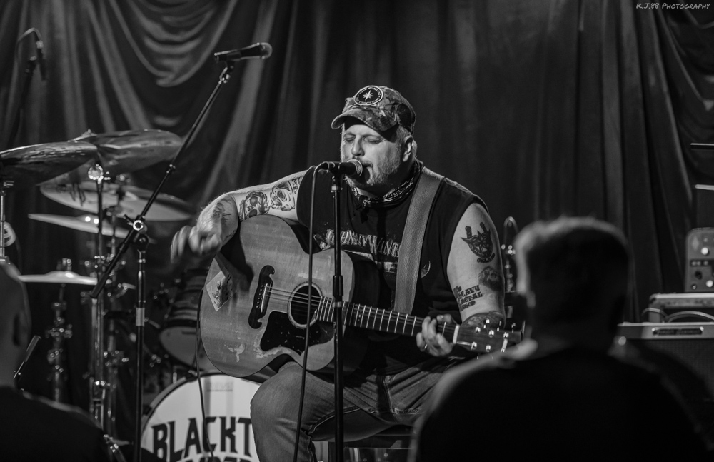 Michael Dean Damron, Dante's, photo by Kevin Pettigrew