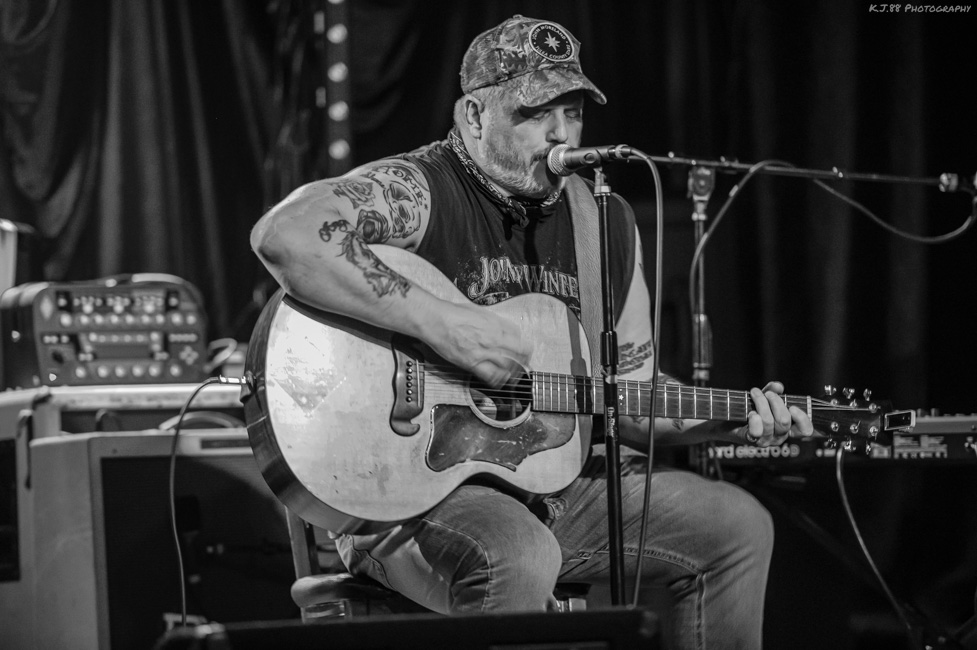 Michael Dean Damron, Dante's, photo by Kevin Pettigrew