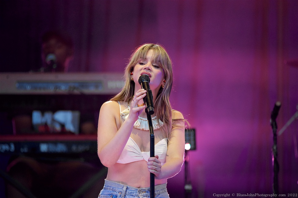 Maren Morris, Edgefield Amphitheater, photo by John Alcala