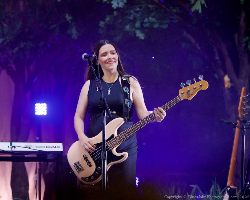 Maren Morris, Edgefield Amphitheater, photo by John Alcala