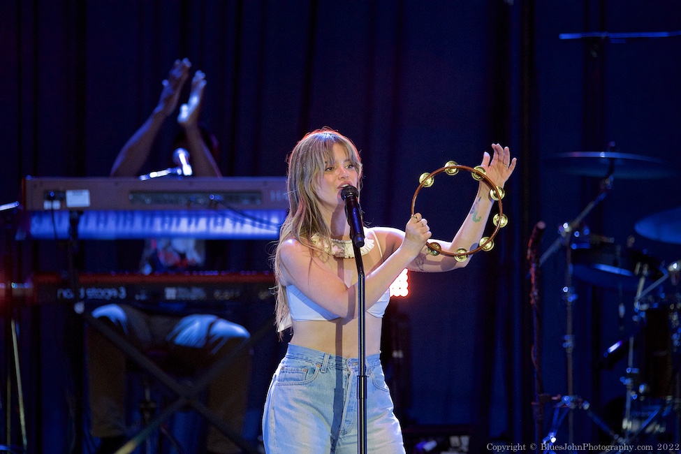 Maren Morris, Edgefield Amphitheater, photo by John Alcala