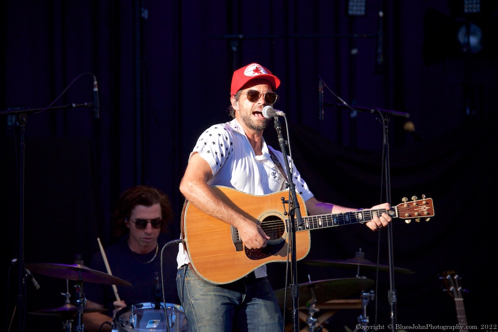 The Lone Bellow, Edgefield Amphitheater, photo by John Alcala