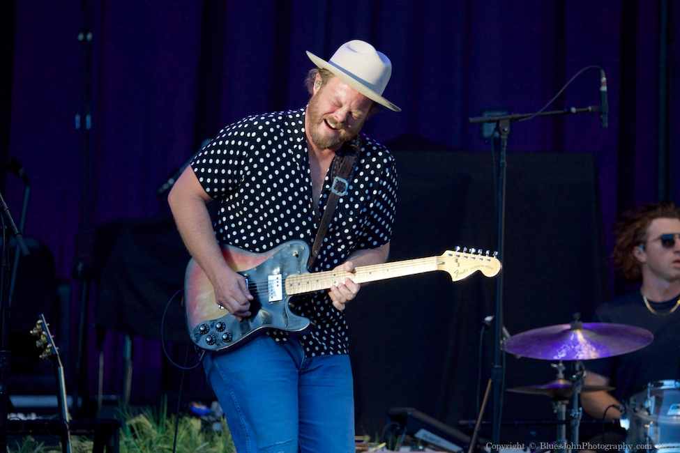 The Lone Bellow, Edgefield Amphitheater, photo by John Alcala
