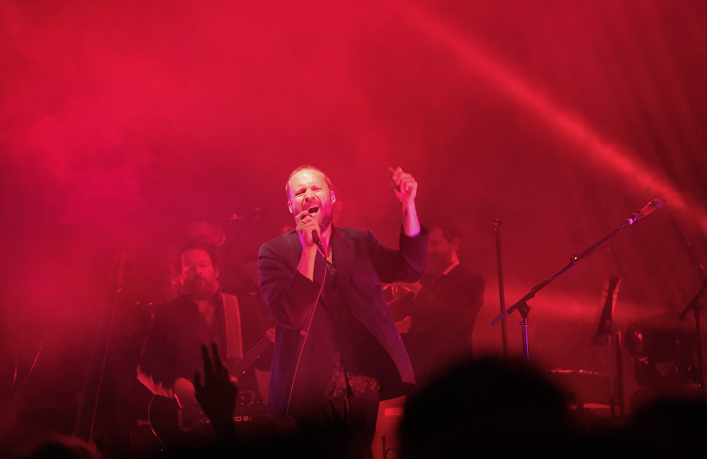 Father John Misty, Pioneer Courthouse Square, photo by Joe Duquette