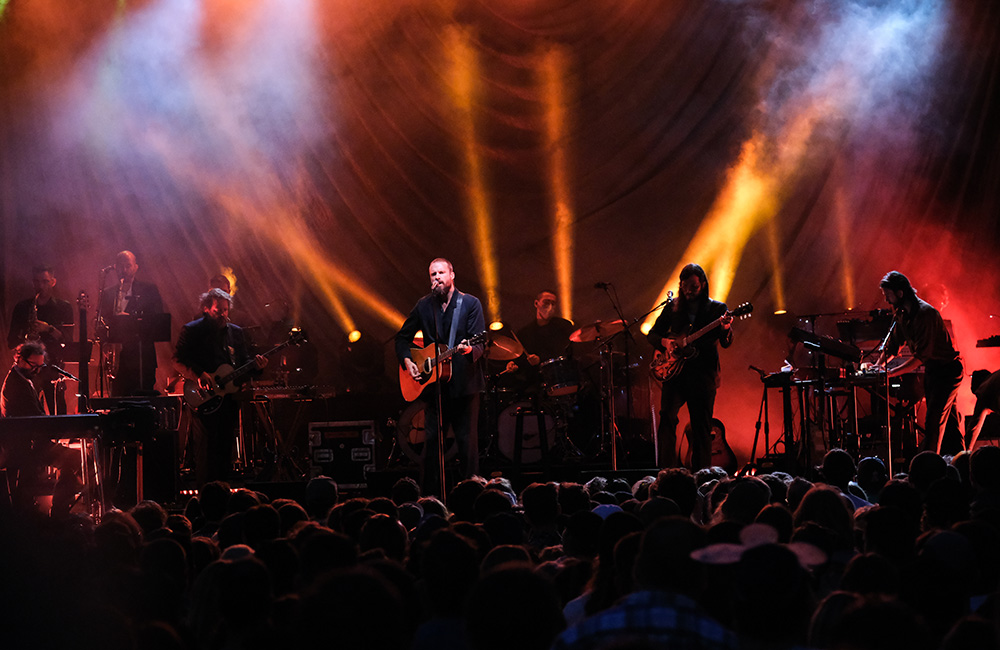 Father John Misty, Pioneer Courthouse Square, photo by Joe Duquette