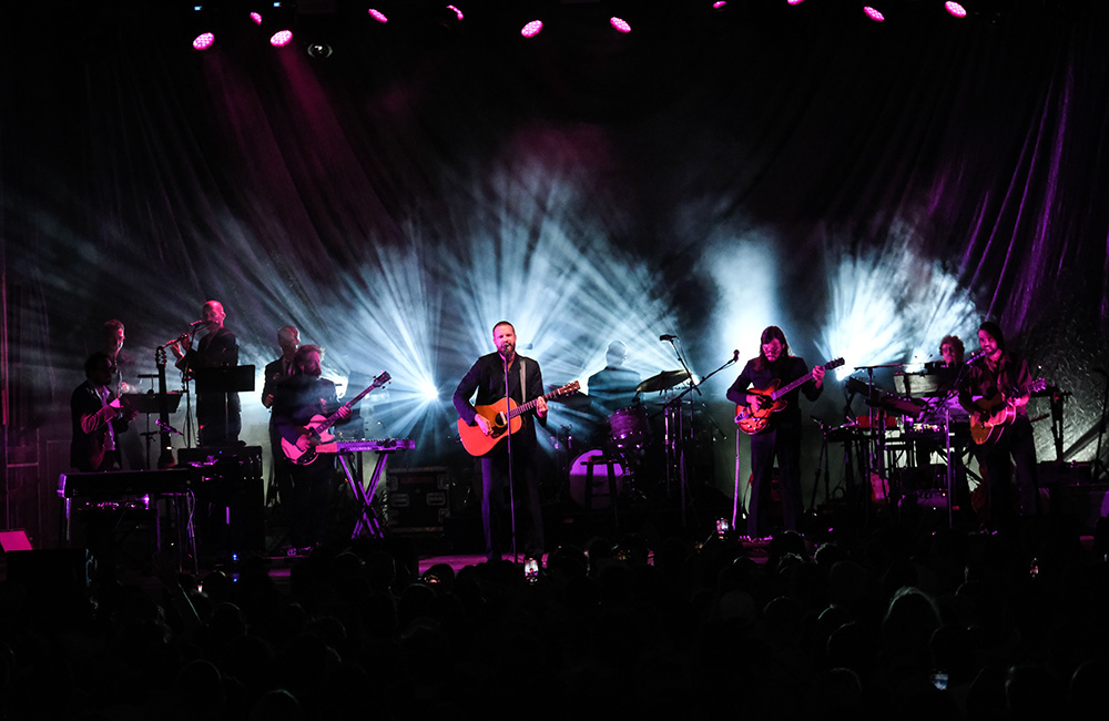 Father John Misty, Pioneer Courthouse Square, photo by Joe Duquette