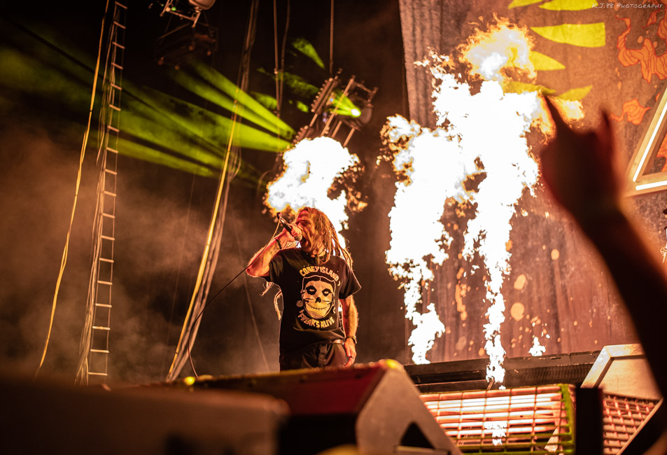 Lamb of God, Moda Center, photo by Kevin Pettigrew