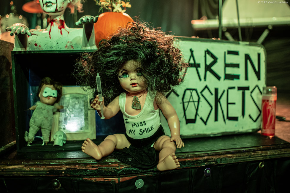 Karen Caskets, Dante's, photo by Kevin Pettigrew