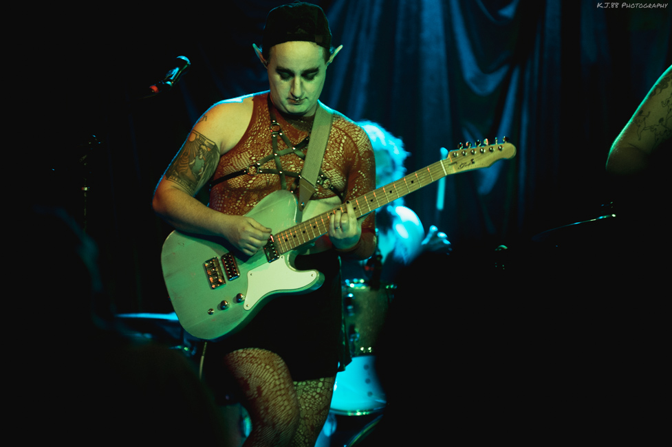 Titsweat, Dante's, photo by Kevin Pettigrew