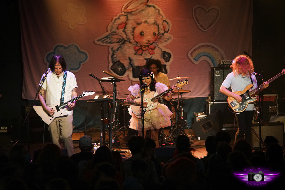 insignificant other, Hawthorne Theatre, photo by Joshua Hathaway