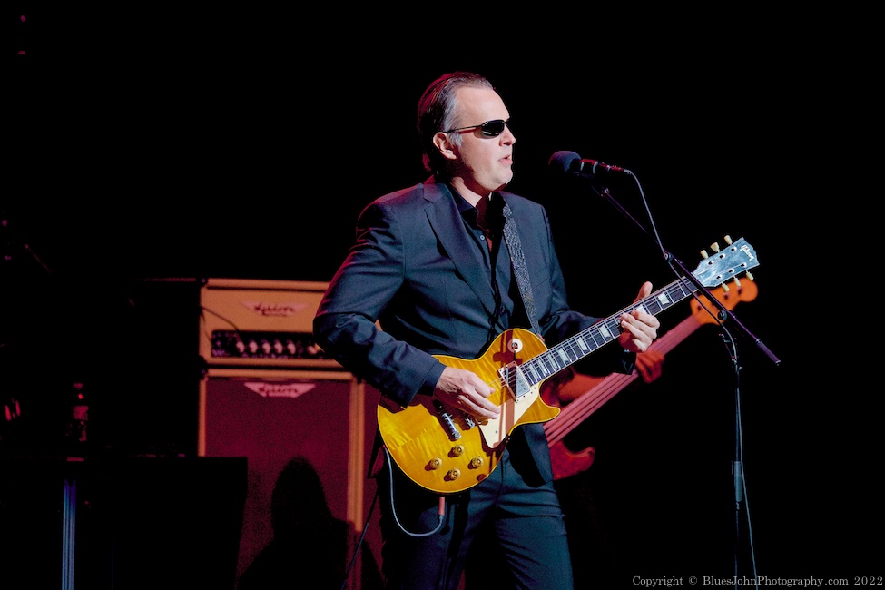 Joe Bonamassa, Arlene Schnitzer Concert Hall, photo by John Alcala