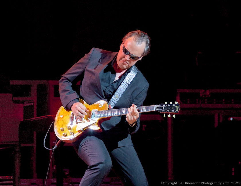 Joe Bonamassa, Arlene Schnitzer Concert Hall, photo by John Alcala