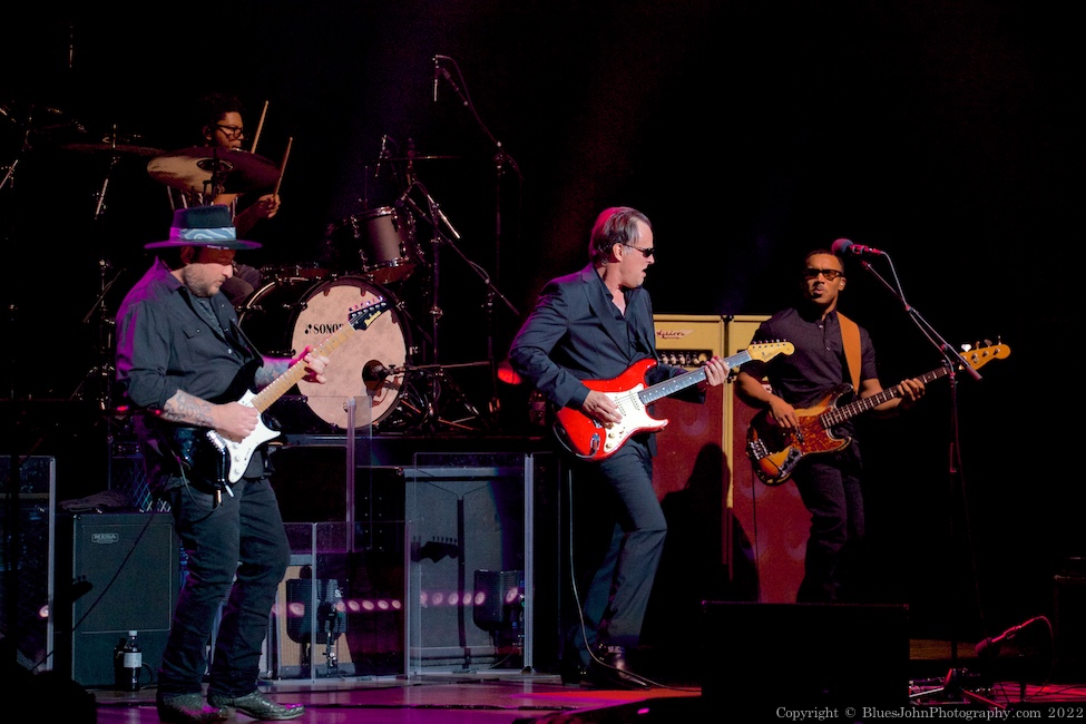Joe Bonamassa, Arlene Schnitzer Concert Hall, photo by John Alcala