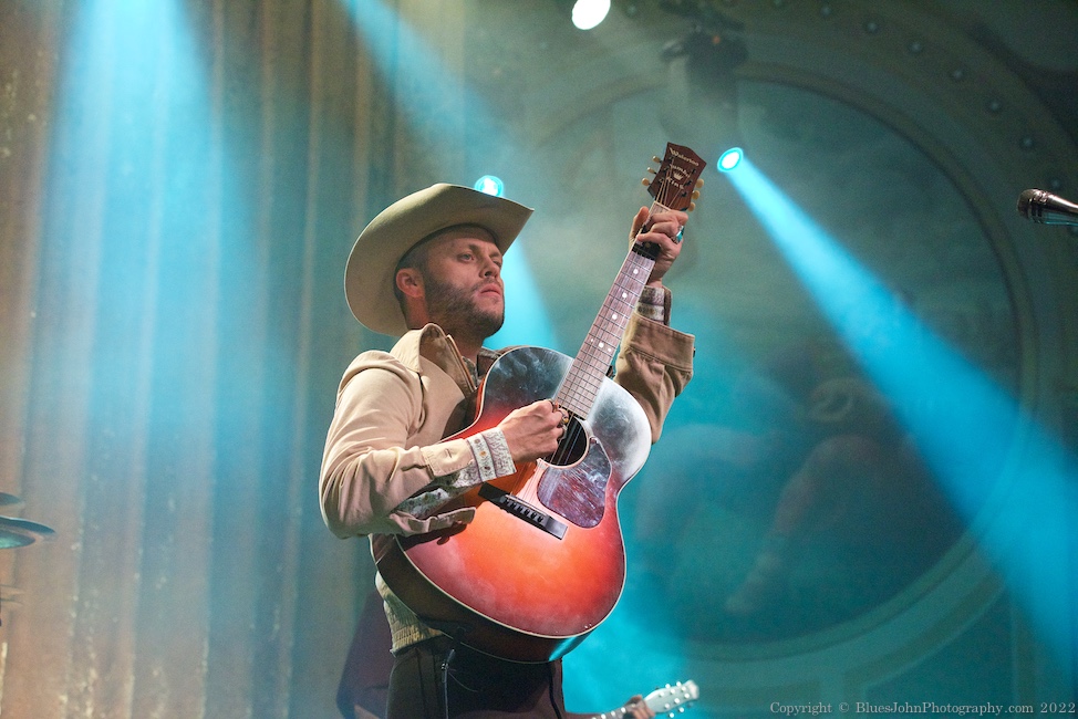 Charley Crockett, Crystal Ballroom, photo by John Alcala