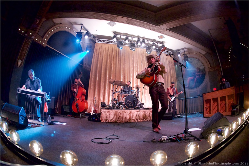 Charley Crockett, Crystal Ballroom, photo by John Alcala