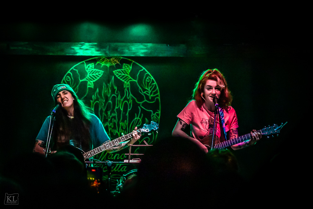 Local News Legend, Mano Oculta, photo by Kris Luke