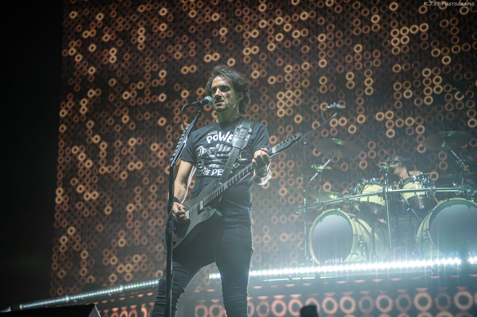 Gojira, Veterans Memorial Coliseum, photo by Kevin Pettigrew