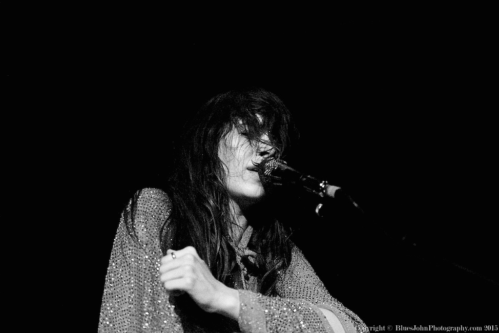 Le Butcherettes, Hawthorne Theatre, photo by John Alcala
