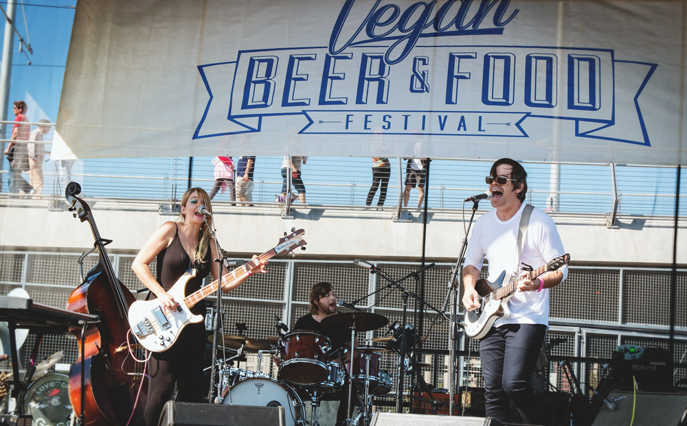 Modern Kin, Vegan Beer & Food Festival, Zidell Yards, photo by Autumn Andel