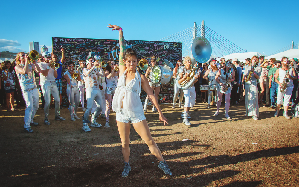 LoveBomb Go-Go, Vegan Beer & Food Festival, Zidell Yards, photo by Autumn Andel