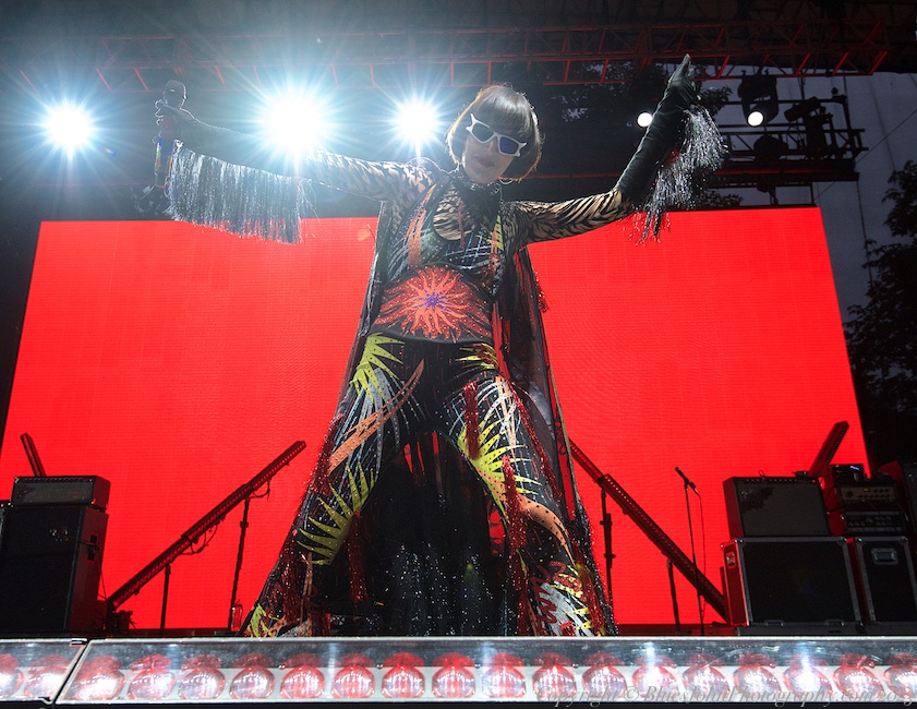 Yeah Yeah Yeahs, Edgefield Amphitheater, photo by John Alcala