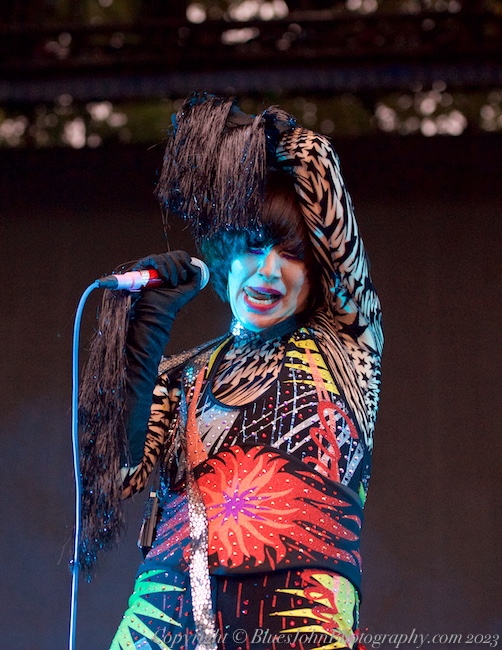 Yeah Yeah Yeahs, Edgefield Amphitheater, photo by John Alcala
