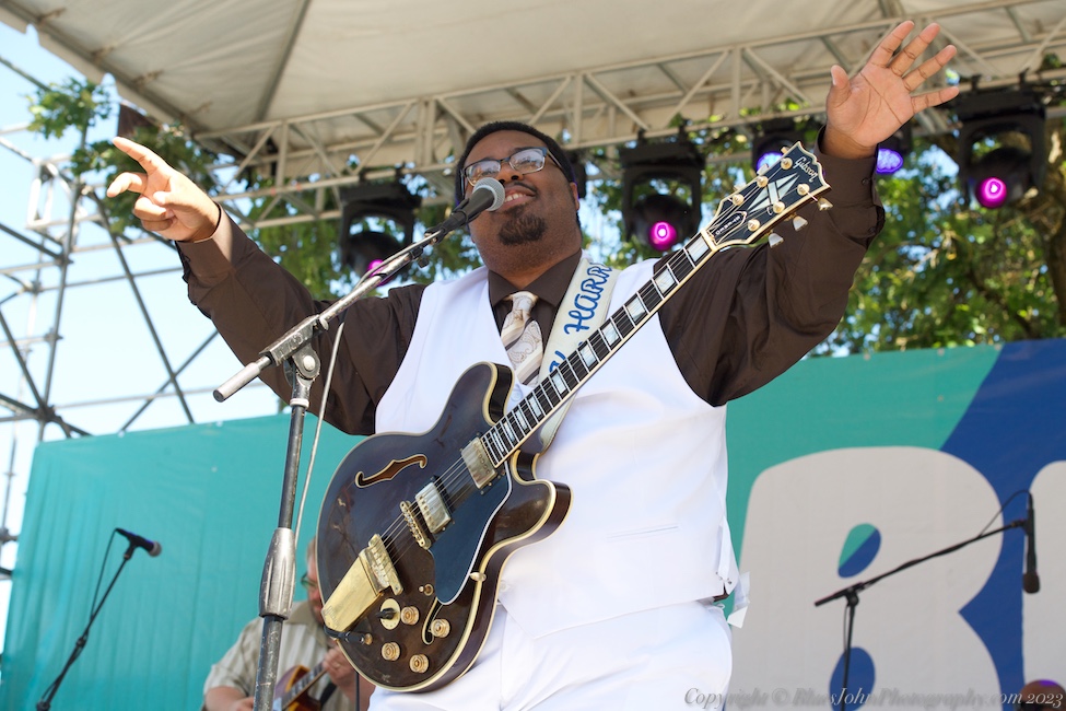 Tom McCall Waterfront Park, photo by John Alcala