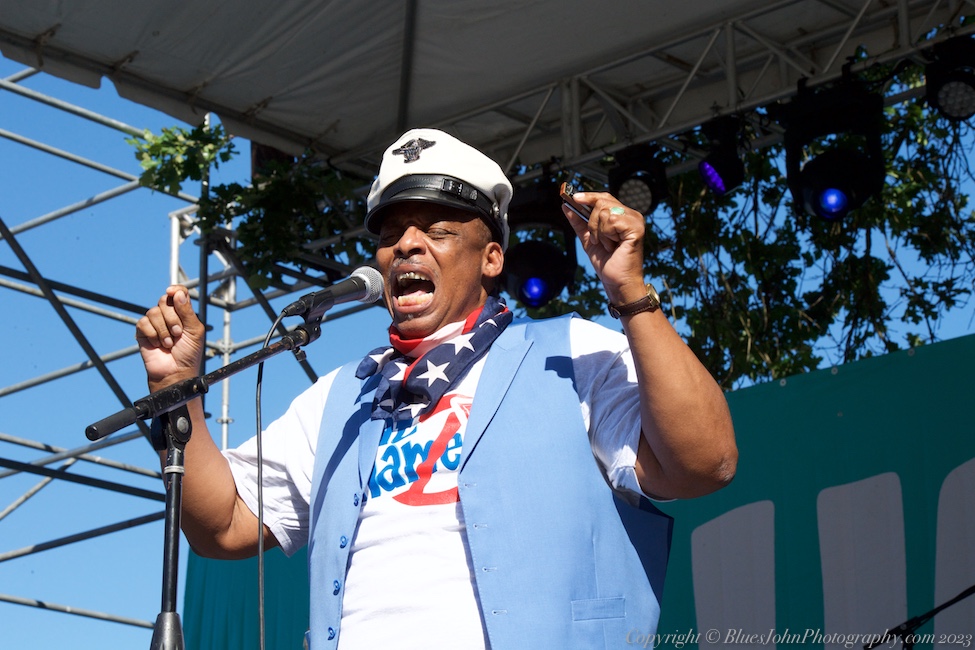 Tom McCall Waterfront Park, photo by John Alcala