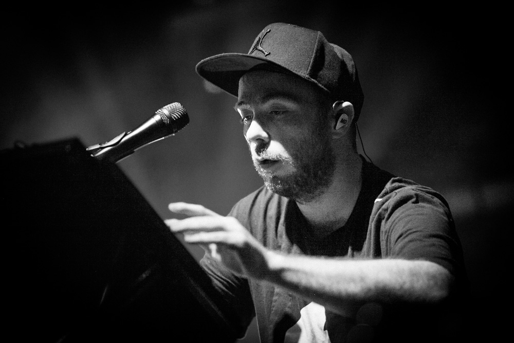 Chvrches, Crystal Ballroom, photo by Tojo Andrianarivo