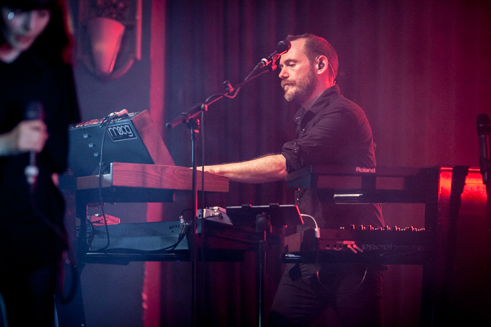 Chvrches, Crystal Ballroom, photo by Tojo Andrianarivo