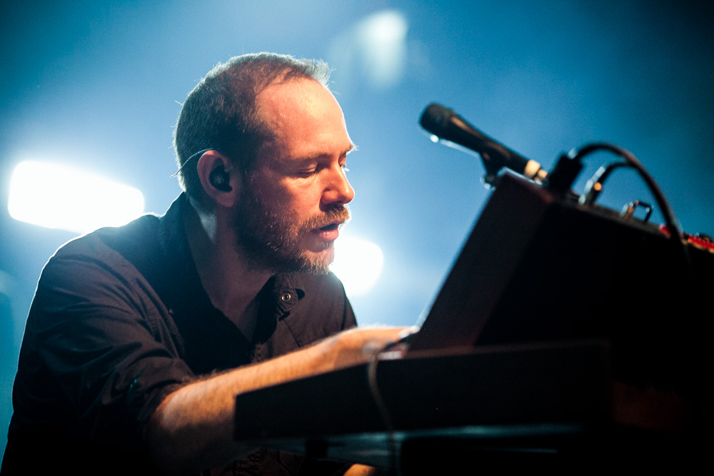 Chvrches, Crystal Ballroom, photo by Tojo Andrianarivo