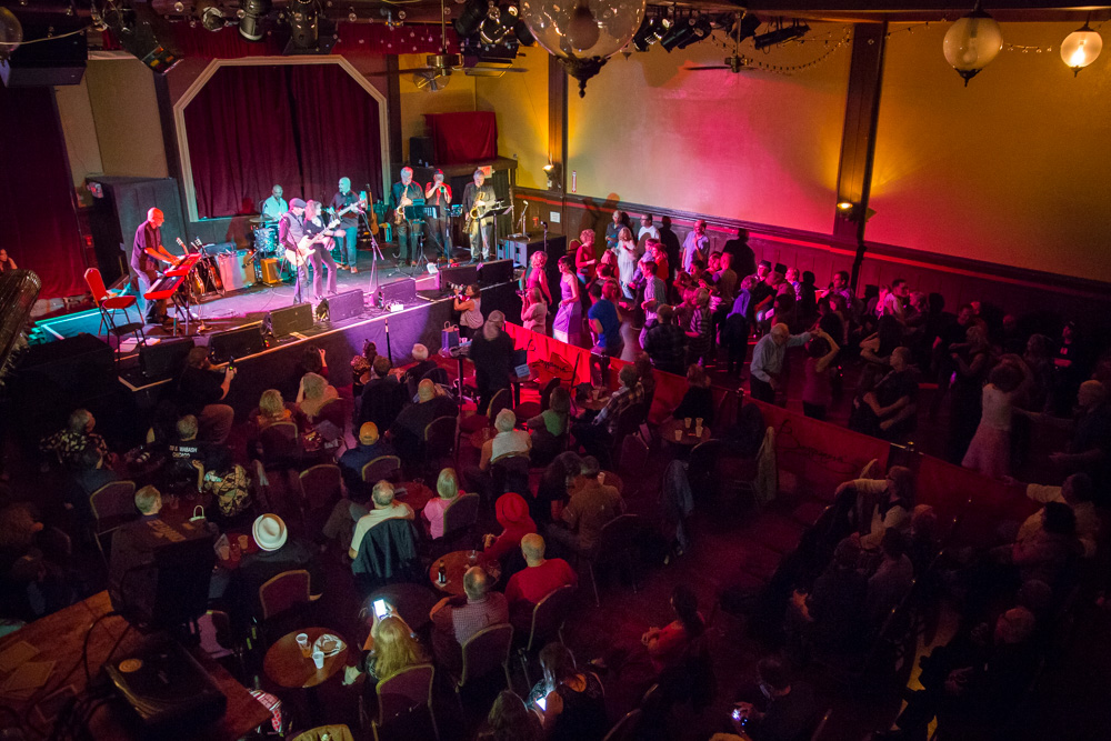 Kevin Selfe, Bossanova Ballroom, photo by Kai Hayashi