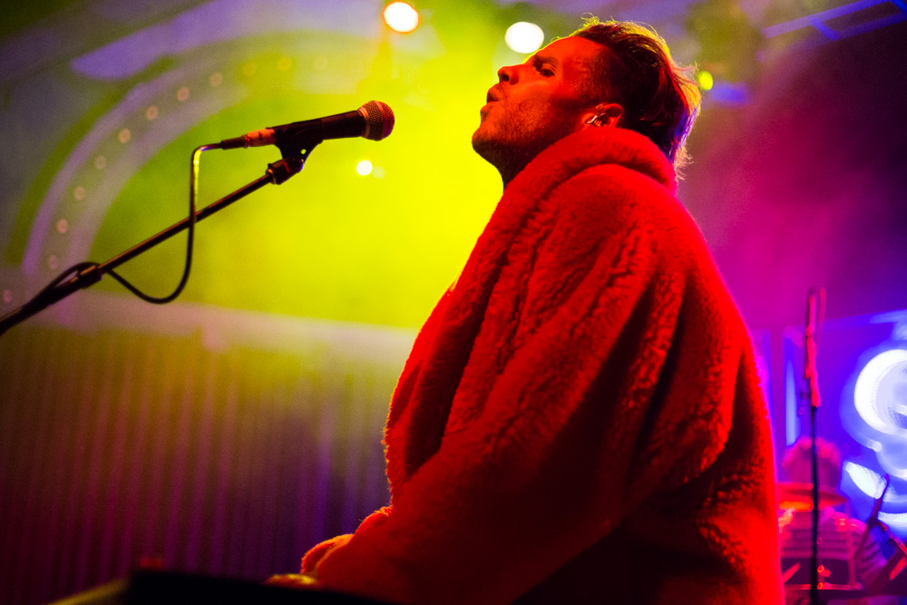 MS MR, Crystal Ballroom, photo by Kai Hayashi