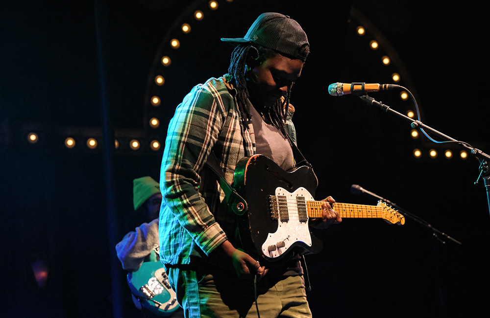 Joy Oladokun, Crystal Ballroom, photo by Joe Duquette