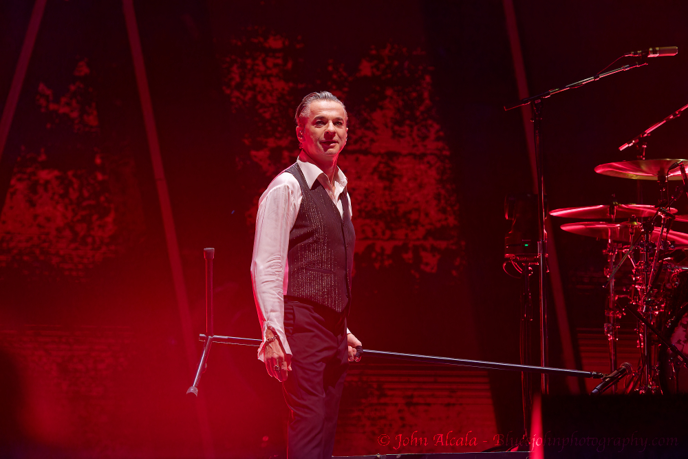 Depeche Mode, Moda Center, photo by John Alcala