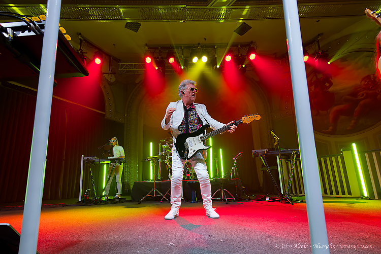 Thompson Twins' Tom Bailey, Crystal Ballroom, photo by John Alcala