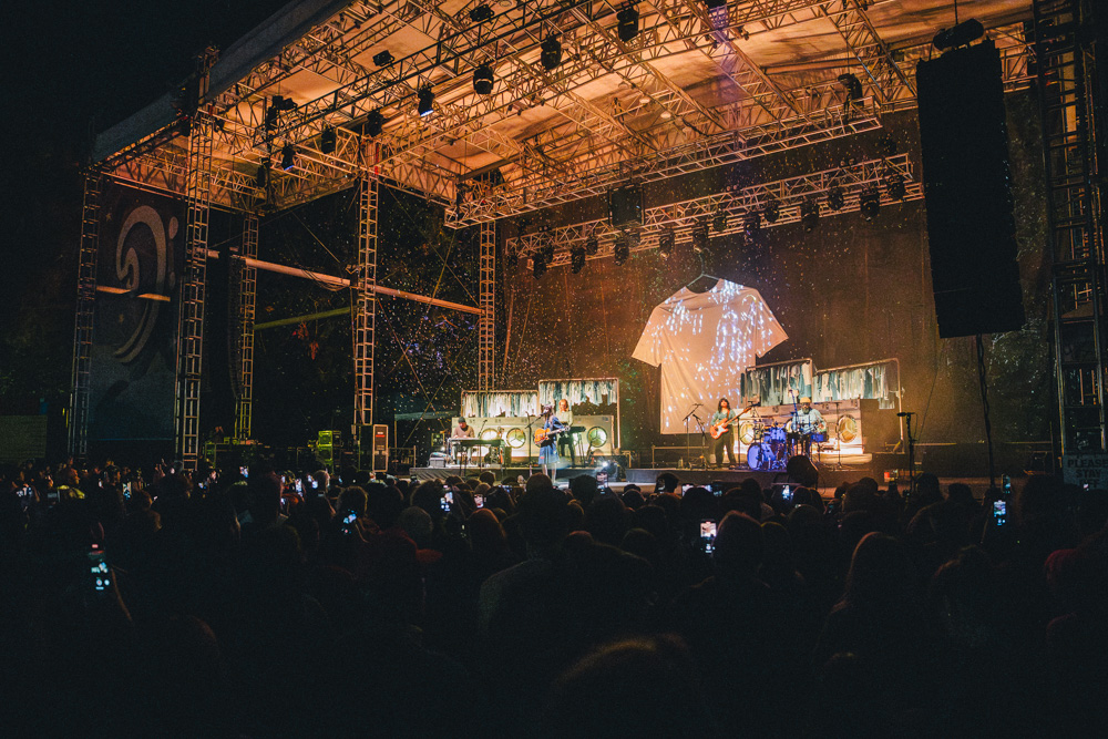 Faye Webster, Edgefield Amphitheater, photo by Blake Sourisseau